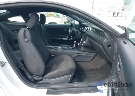 2015 Ford Mustang V6 из США, поврежденный, VIN 1FA6P8AM9F5372184